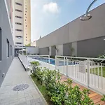 Studio 73 - 200M Metro Bras, Centro Sp